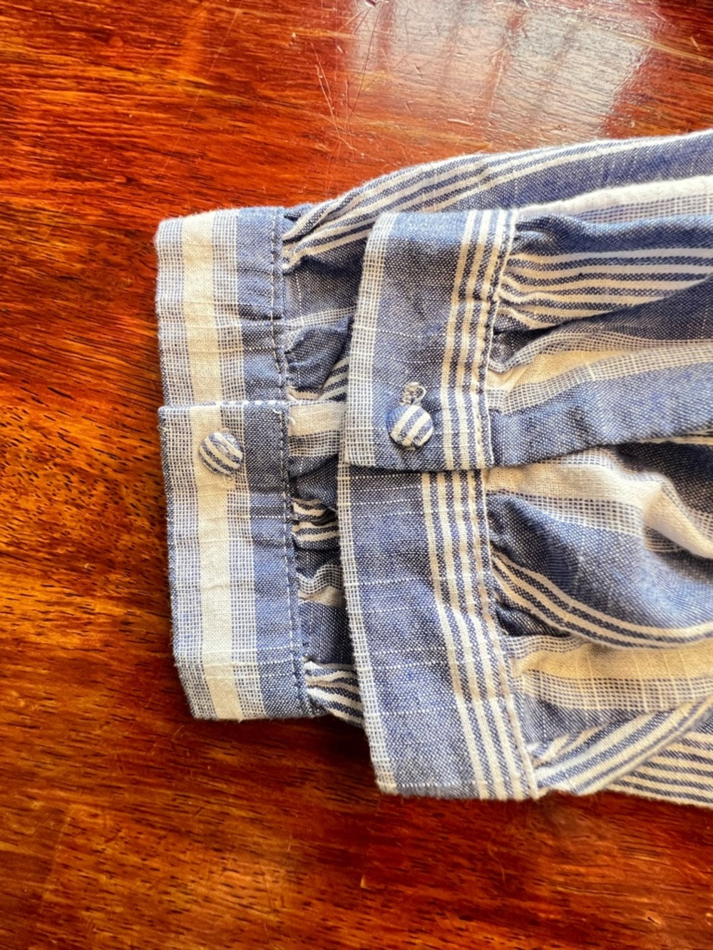 Everly Women's Striped V-Neck  Wrap Blouse Size M Blue White  Preppy Coastal - Picture 8 of 11